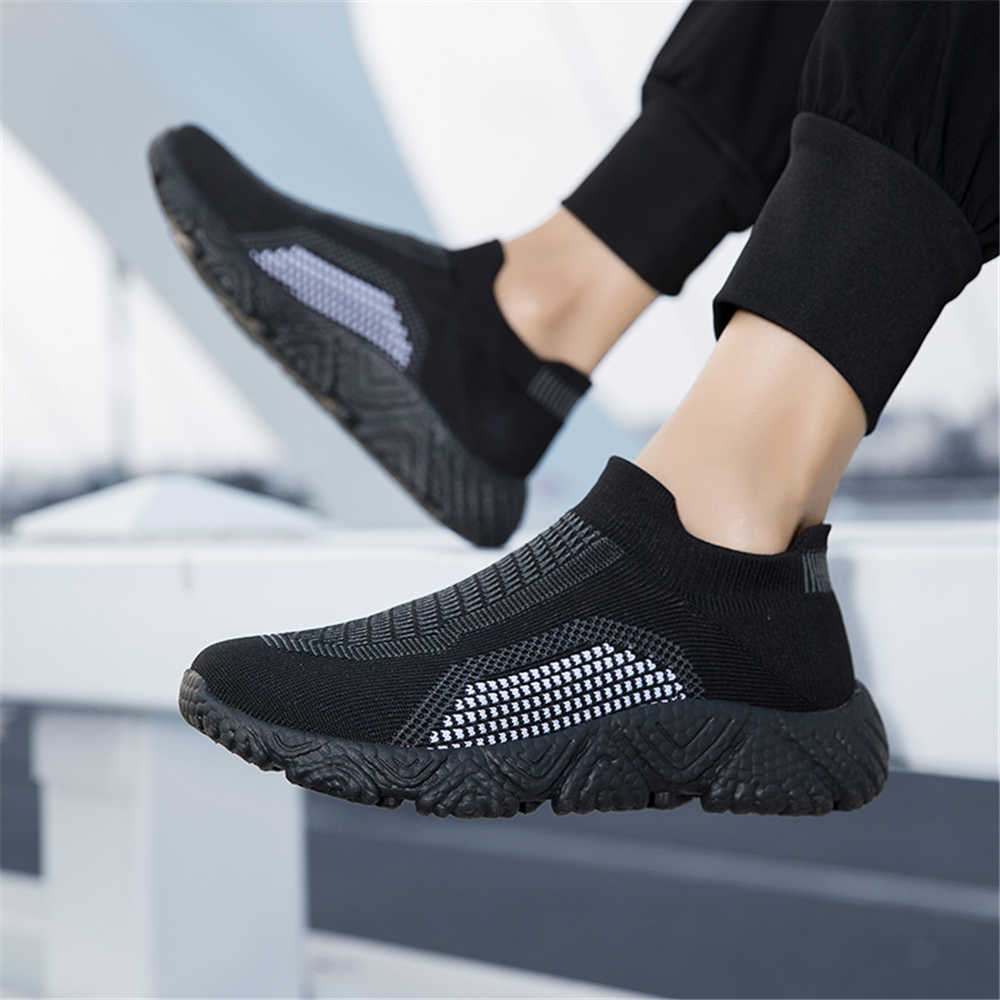 Płaskie wyglądające sneakersy  – Men Shoes Runners recenzja i cena
